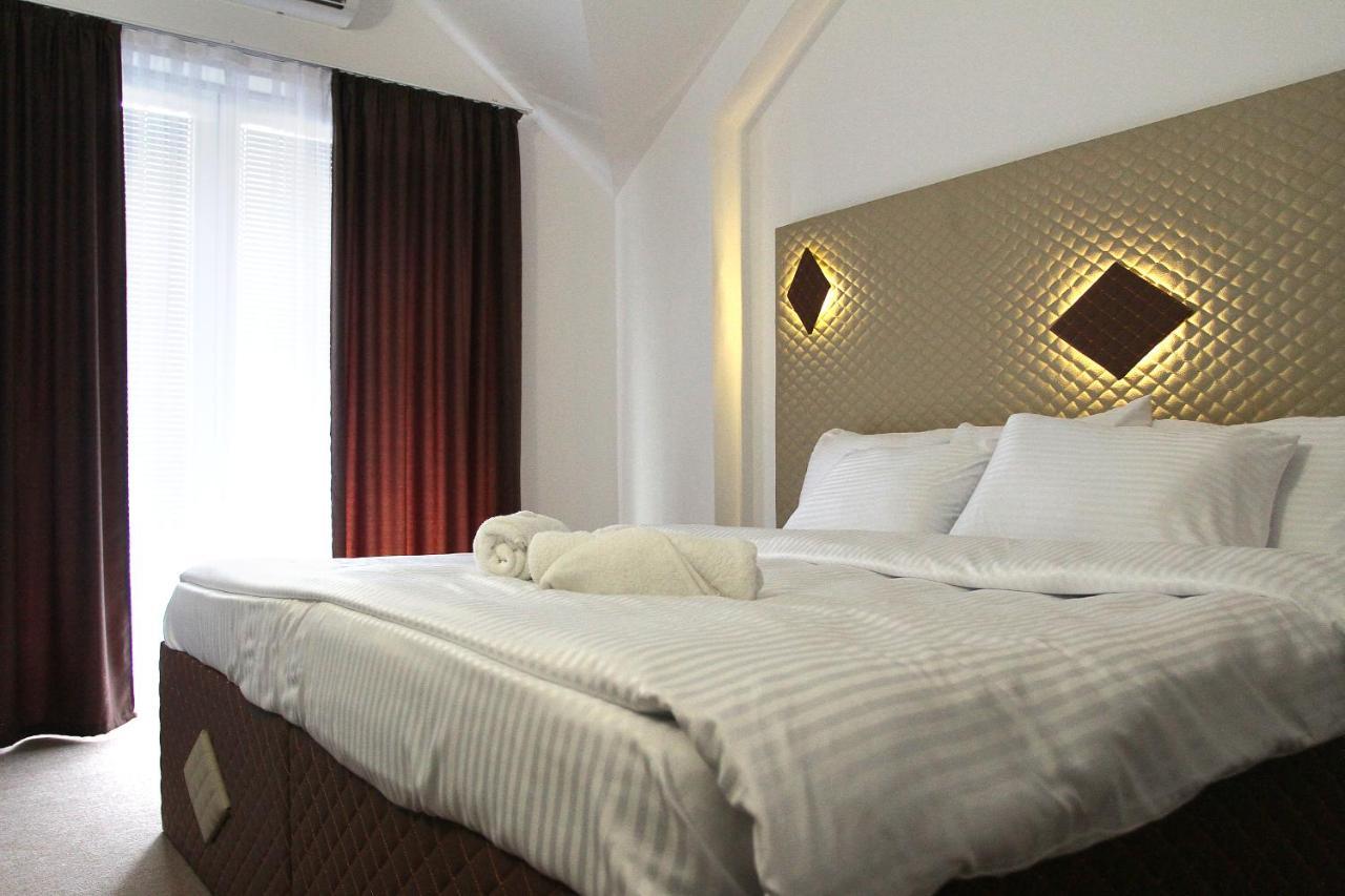 Hotel Andalus スコピエ エクステリア 写真