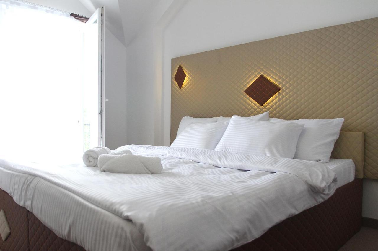 Hotel Andalus スコピエ エクステリア 写真