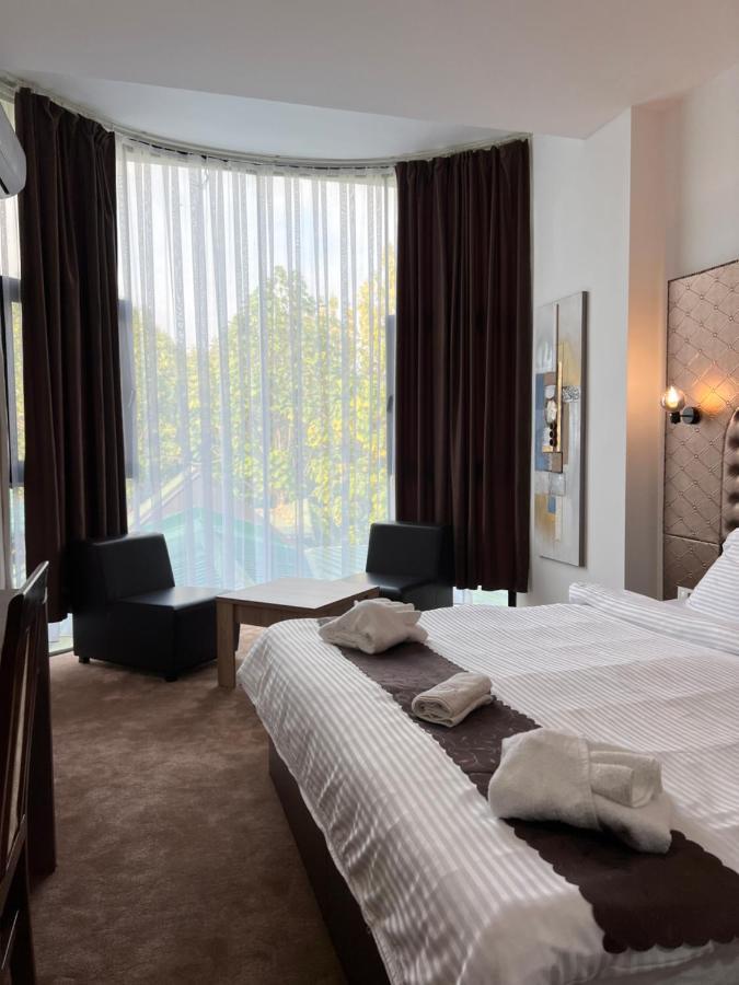 Hotel Andalus スコピエ エクステリア 写真