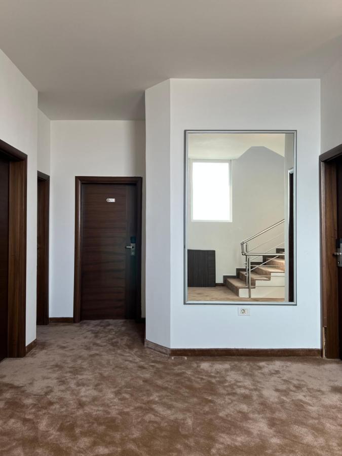 Hotel Andalus スコピエ エクステリア 写真