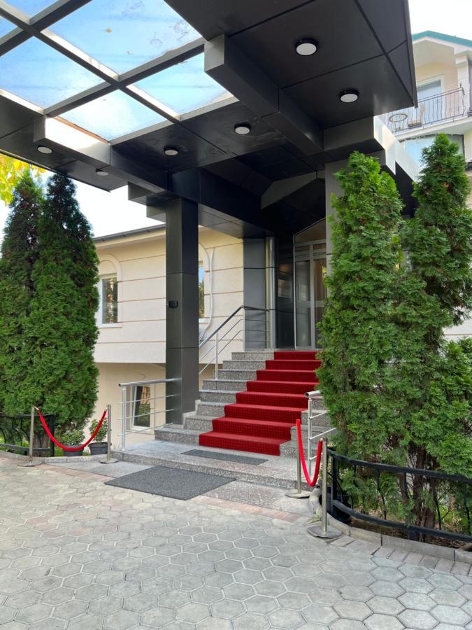 Hotel Andalus スコピエ エクステリア 写真